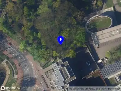 Ambulance met gepaste spoed naar de Carnegielaan in 's-Gravenhage