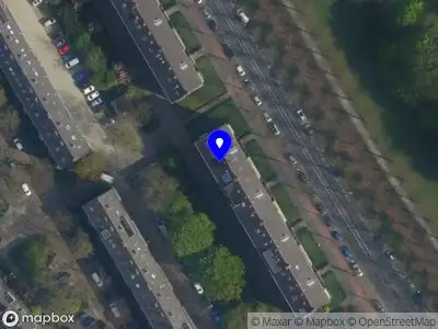 Ambulance met grote spoed naar de Jacob van der Wielelaan in Rijswijk