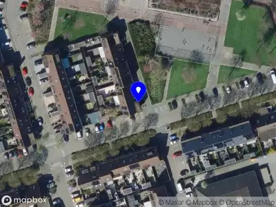 Ambulance met gepaste spoed naar de Schalmeistraat in Spijkenisse