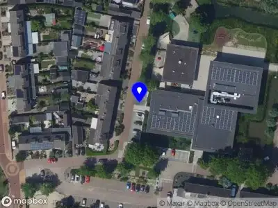 Ambulance met grote spoed naar de Berkenlaan in Schelluinen