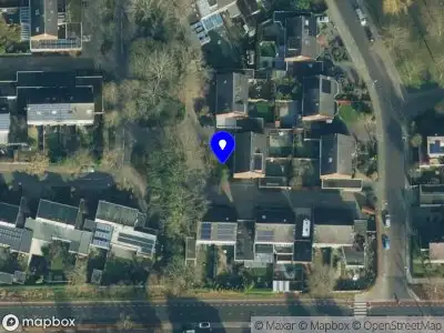 Brandweer met gepaste spoed naar de Van Coeverdenstraat in Borne vanwege afhijsen patient