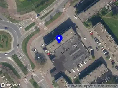 Ambulance met gepaste spoed naar de Nieuwlandplein in Schiedam
