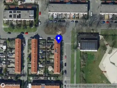 Ambulance met gepaste spoed naar de Grijpestein in Rotterdam