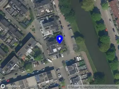 Ambulance met grote spoed naar de Else Mauhsstraat in Zaandam