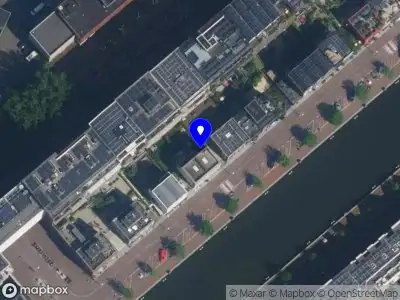 Brandweer met gepaste spoed naar de Houthavenkade in Amsterdam