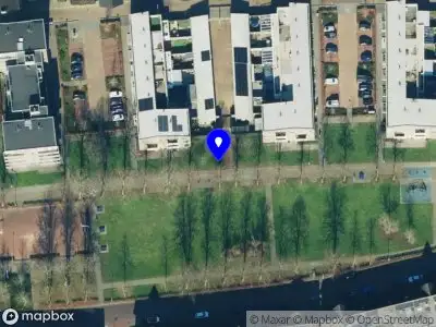 Brandweer met gepaste spoed naar de Donker Curtiusstraat in Meppel vanwege afhijsen patient