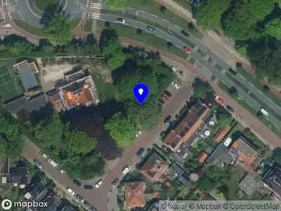 Ambulance met gepaste spoed naar de Kriemhildestraat in Driehuis