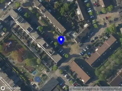 Ambulance met gepaste spoed naar de Margo Antinkstraat in Leiden