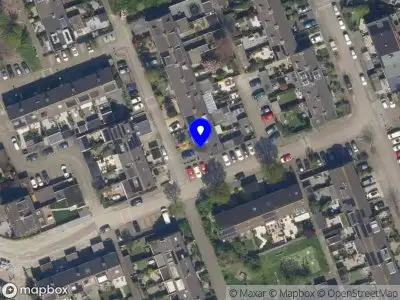 Ambulance met gepaste spoed naar de Cederdreef in Vlaardingen