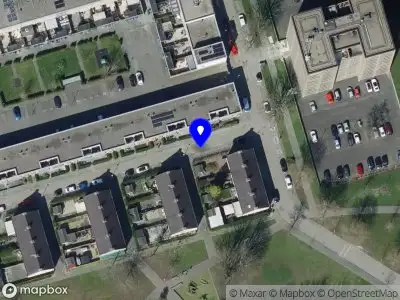 Ambulance met grote spoed naar de Doornenburg in Rotterdam