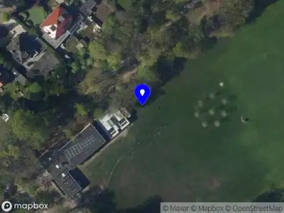 Politie naar de Laan van Beek en Royen in Zeist vanwege aanrijding met letsel