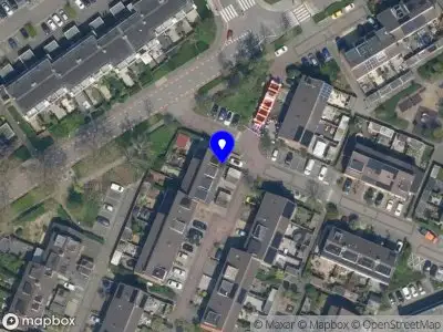 Ambulance met grote spoed naar de Geelvinkbaai in Capelle aan den IJssel