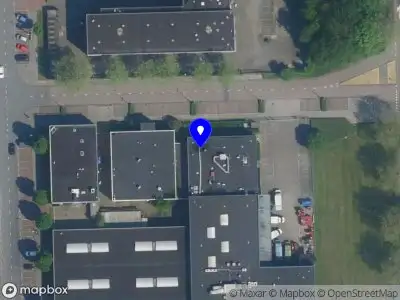Ambulance met gepaste spoed naar de Magneetstraat in Amsterdam