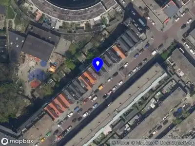 Ambulance met grote spoed naar de Putsebocht in Rotterdam