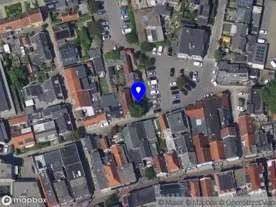 Brandweer met gepaste spoed naar de Boterstraat in Werkendam vanwege een liftopsluiting