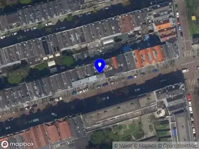 Ambulance met gepaste spoed naar de Nieuwe Binnenweg in Rotterdam