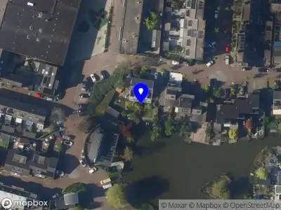 Ambulance met grote spoed naar de Waterkade in Alphen aan den Rijn
