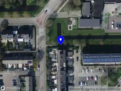Brandweer met gepaste spoed naar de Leeuwerikstraat in Strijen