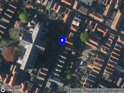 Ambulance met gepaste spoed naar de Nieuwstraat in Alkmaar