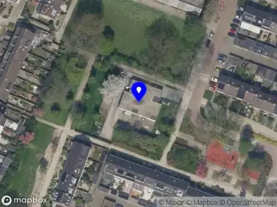 112 melding Ambulance met gepaste spoed naar de Waalstraat in Rozenburg