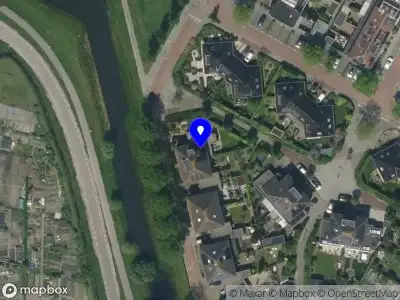 Ambulance met grote spoed naar de Achterweide in Castricum