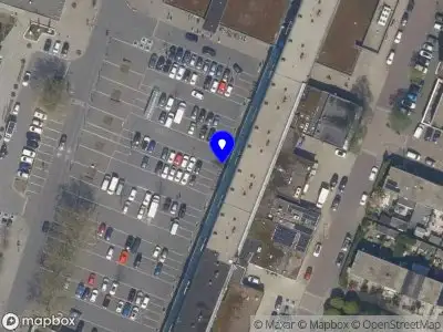 Ambulance met gepaste spoed naar de Dr. Wiardi Beckmansingel in Vlaardingen