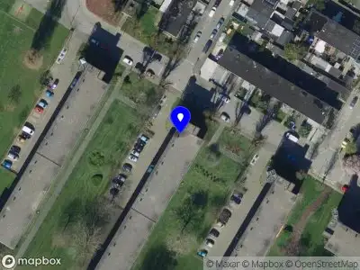 Ambulance met grote spoed naar de Molièreweg in Rotterdam