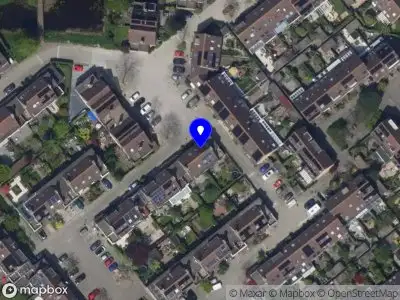 Ambulance met grote spoed naar de Kroeskarper in Leiden