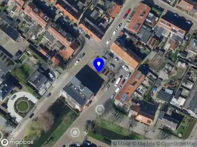 Ambulance met gepaste spoed naar de Oude Raadhuisplein in Hendrik-Ido-Ambacht