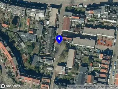 Brandweer met gepaste spoed naar de Pompstraat in Arnhem