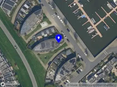 Brandweer naar de Boeier in Capelle aan den IJssel vanwege personen te water