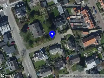 Brandweer met grote spoed naar de Lindenlaan in Middelharnis vanwege waarnemen gaslucht