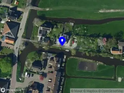 Ambulance met gepaste spoed naar de Globdijk in Graft