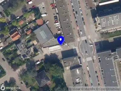 Brandweer met gepaste spoed naar de Baanweg in Rotterdam