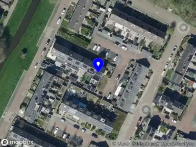 Ambulance met grote spoed naar de Blicksteijn in Heenvliet