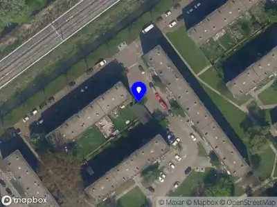 Ambulance met gepaste spoed naar de Van Hallstraat in Schiedam
