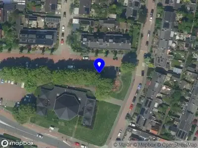 Brandweer met grote spoed naar de Koning Willemstraat in Castricum vanwege afhijsen patient