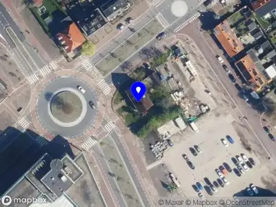 Brandweer met grote spoed naar de Raadhuisstraat in Uithoorn vanwege reanimatie