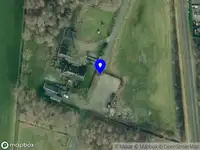 Brandweer met gepaste spoed naar de Polderweg in Geerdijk