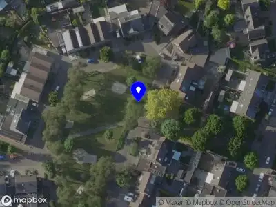 Brandweer en politie met grote spoed naar de Jacob van Marisring in Helden vanwege waarnemen gaslucht