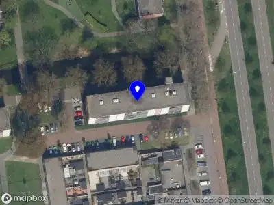 Ambulance met gepaste spoed naar de Jozef Oreliosingel in Schiedam