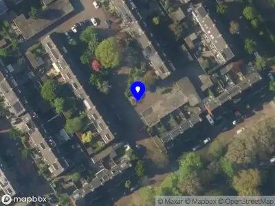 Ambulance met grote spoed naar de Drakestein in Leiderdorp
