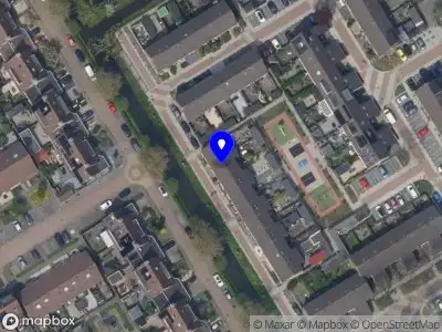 Ambulance met grote spoed naar de Teunis Oosterwijkstraat in Nieuw-Lekkerland