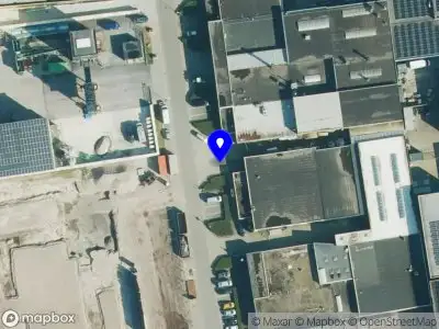 Brandweer met gepaste spoed naar de De Ossenboer in Enschede vanwege een liftopsluiting