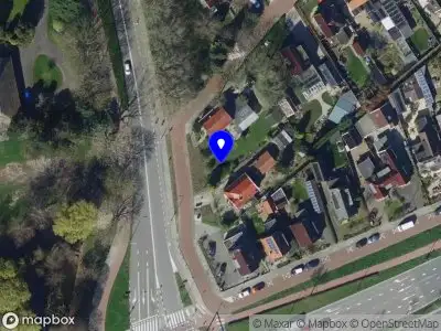 Ambulance met grote spoed naar de Laningpad in Spijkenisse