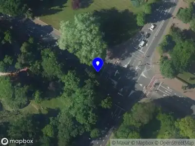 Brandweer met grote spoed naar de Bussumergrintweg in Hilversum vanwege reanimatie