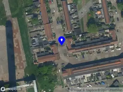 Ambulance met grote spoed naar de De Lethstraat in Velsen-Noord