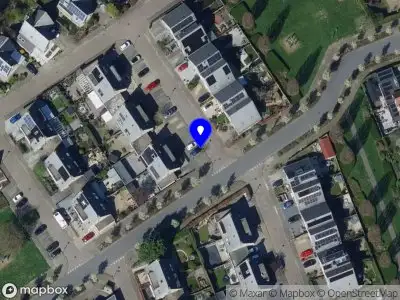 Ambulance met grote spoed naar de Van IJsendoornstraat in Hellevoetsluis