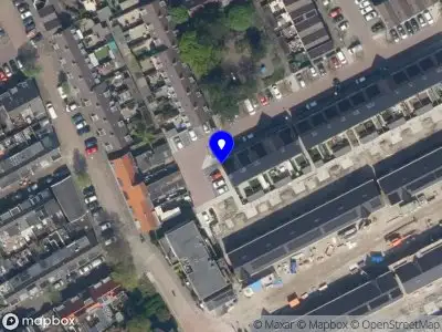 Ambulance met grote spoed naar de Roemer Visscherstraat in Maassluis