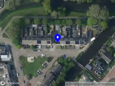 Brandweer met grote spoed naar de Gabriëlstraat in Ursem vanwege afhijsen patient